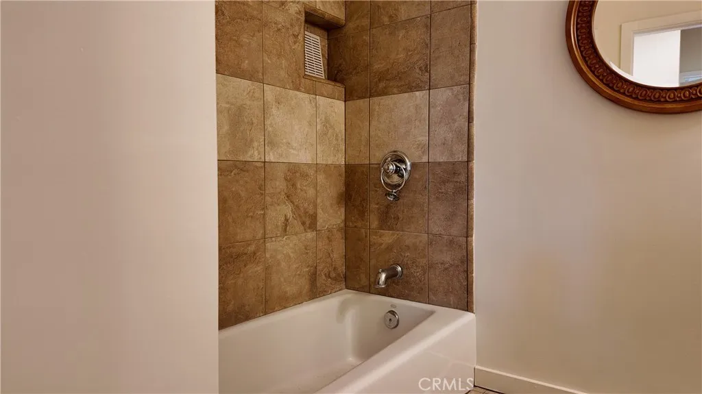 11320 Osborne, Sylmar, California 91342 home-pic-8